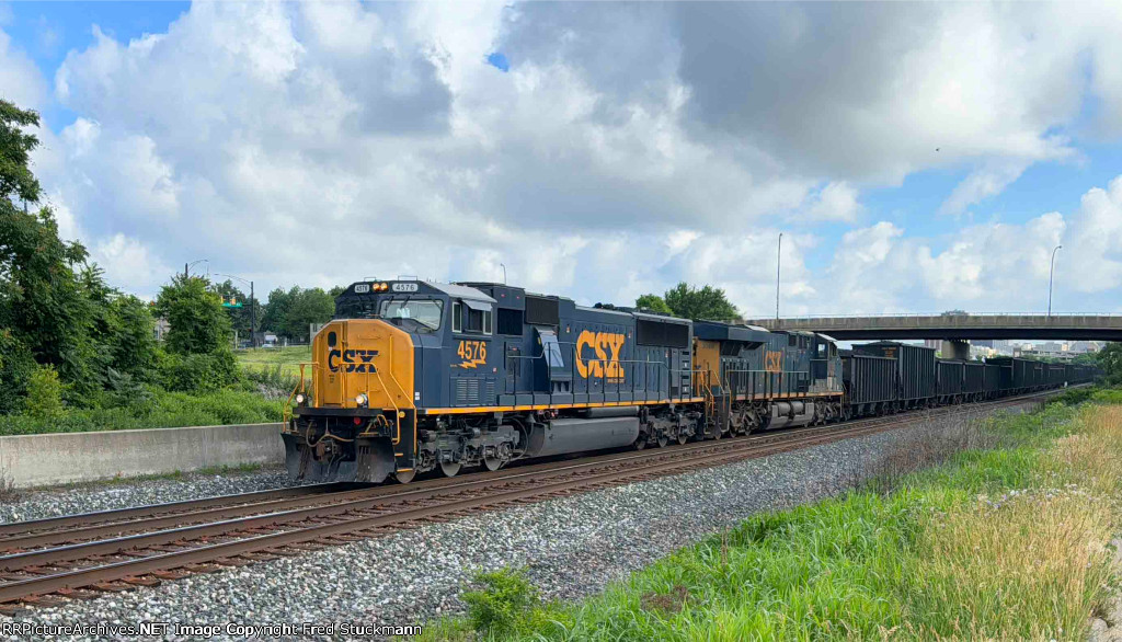 CSX 4576 leads another B157.